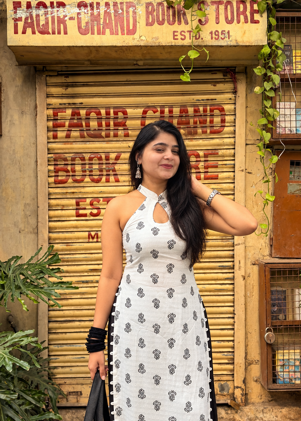 Sakhi Monochrome Halter Kurti